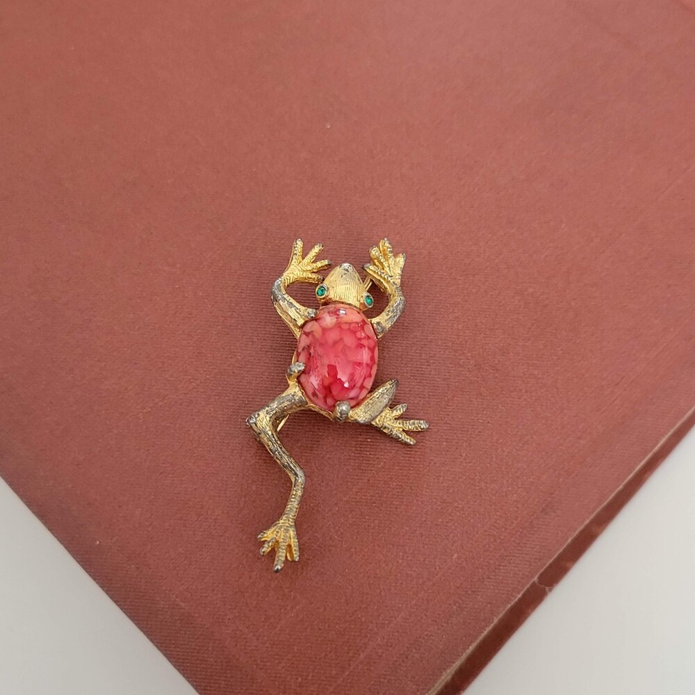 Vintage DeNicola Gold Tone Frog Pin